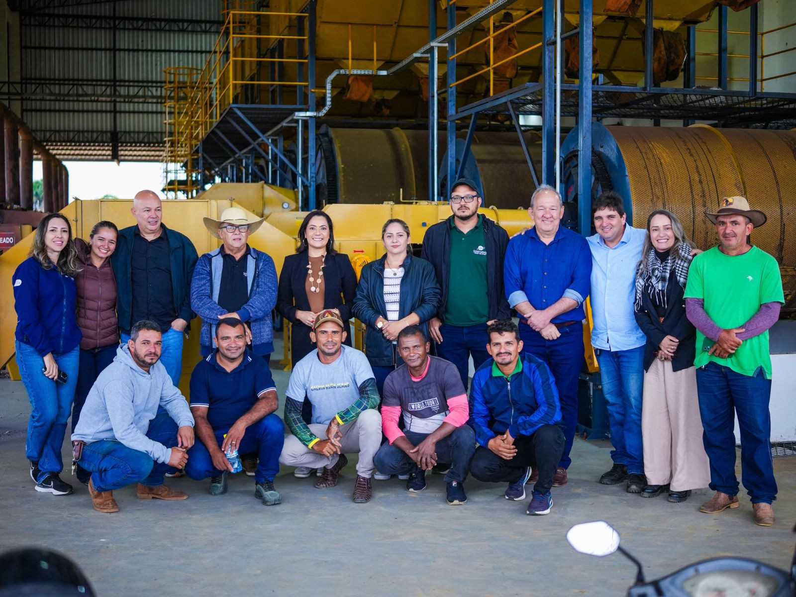 Complexo Industrial do Café do Juruá e Coopercafé recebem visita institucional da vice-governadora Mailza Assis