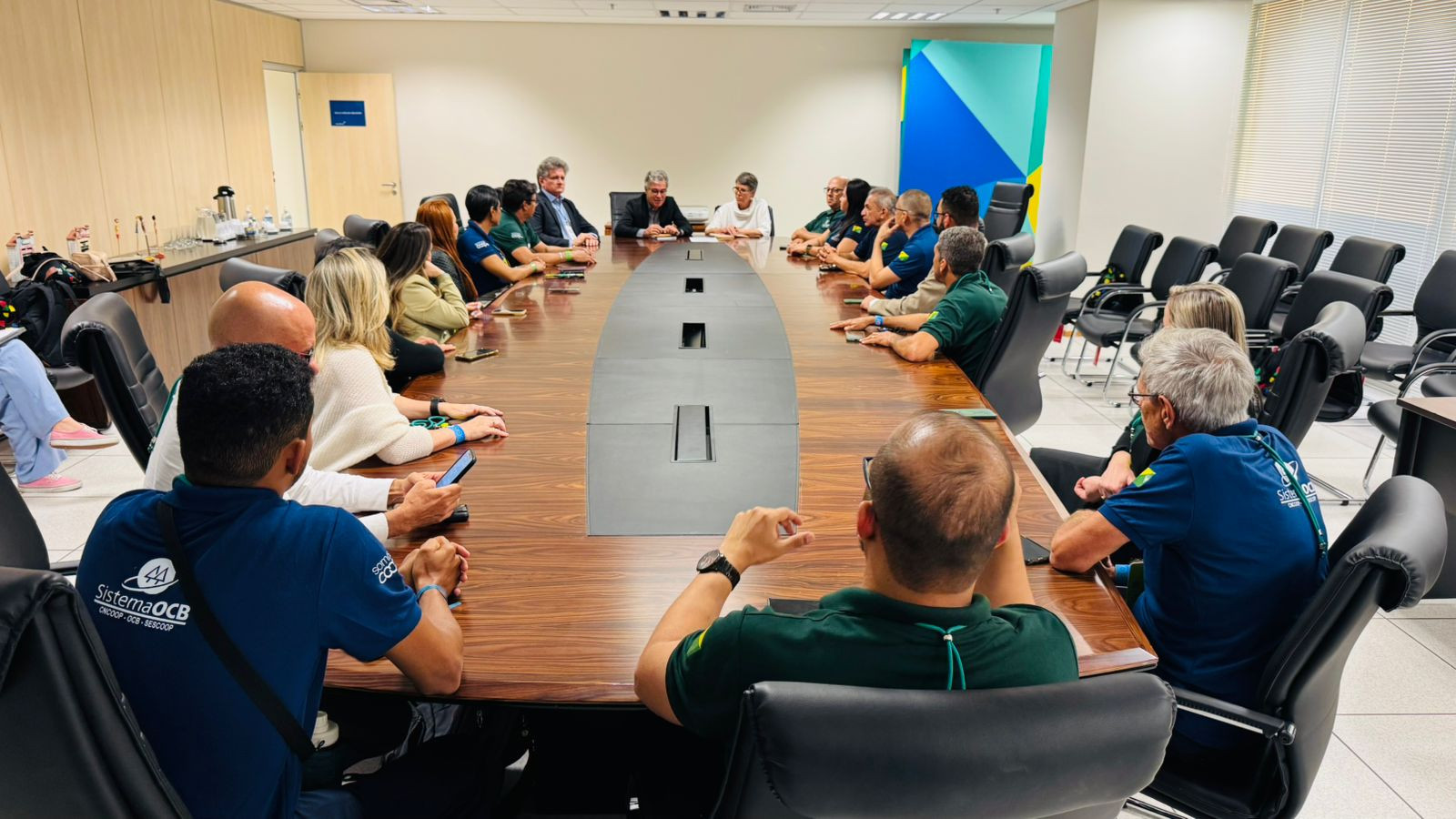Dirigentes de cooperativas do Acre visitam Jorge Viana na ApexBrasil e discutem estratégias para o fortalecimento do setor no estado