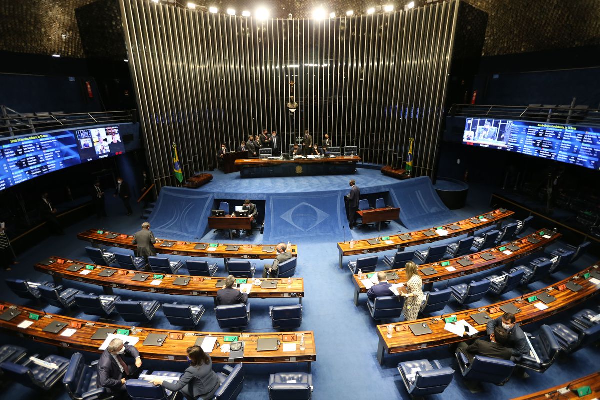 lei de licitação segue para sanção